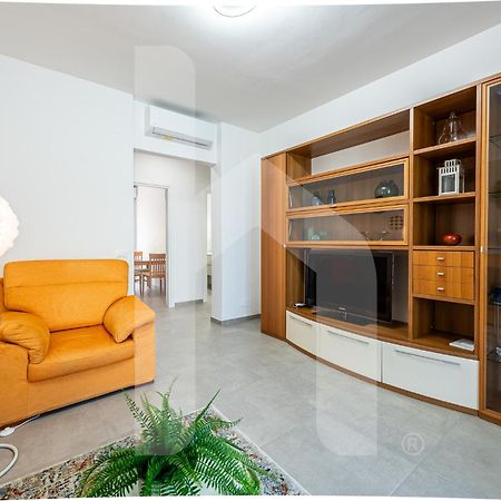 Homiday - New House - Pisa Aeroporto - Free Parking Lägenhet Exteriör bild